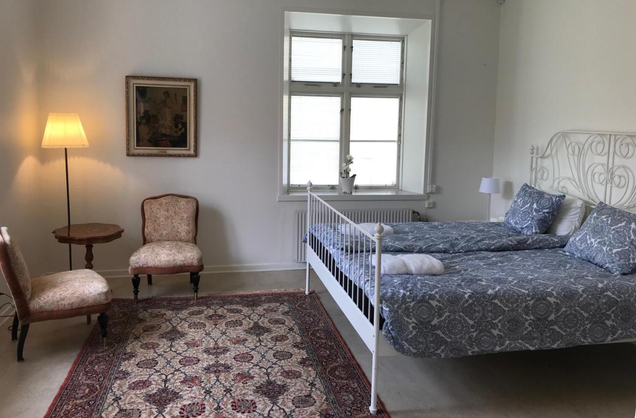 Eds Bruk Basecamp Guest House Edsbruk Екстериор снимка