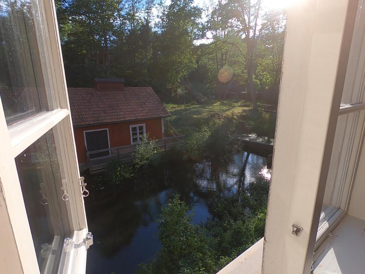 Eds Bruk Basecamp Guest House Edsbruk Екстериор снимка