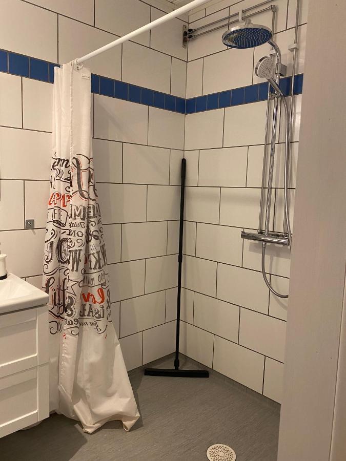 Eds Bruk Basecamp Guest House Edsbruk Екстериор снимка